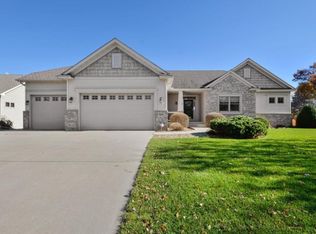 19645 Hudson Cir NW, Elk River, MN 55330