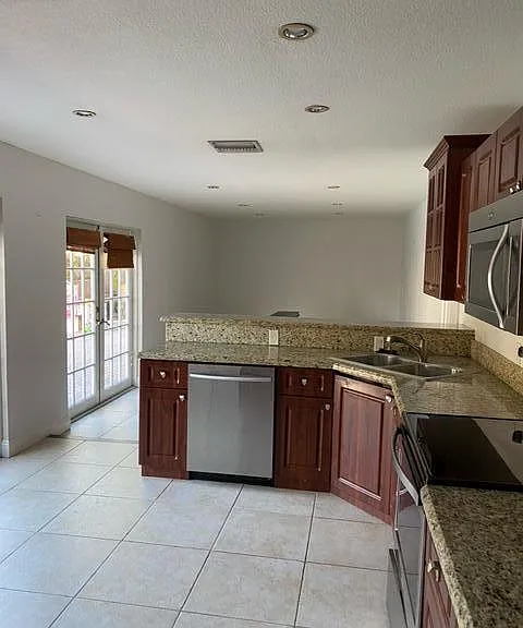 2545 Palm Rd — Photo 8