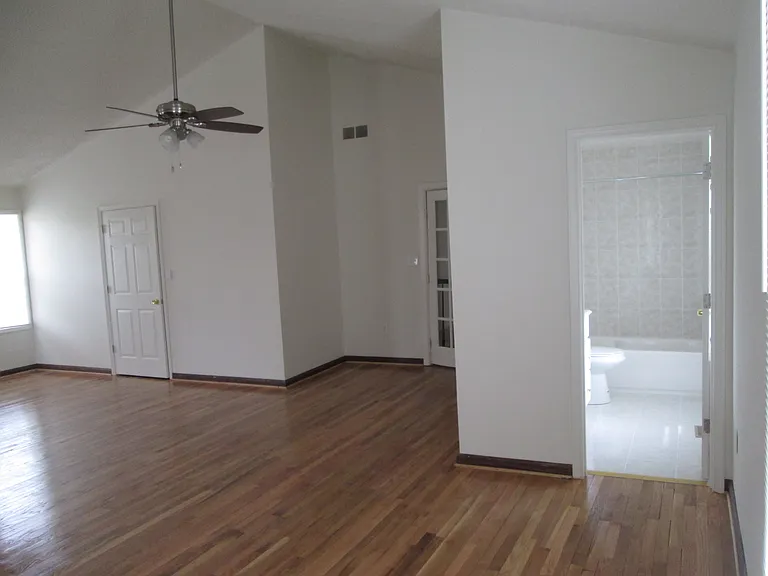 5283 Ilchester Rd — Photo 11