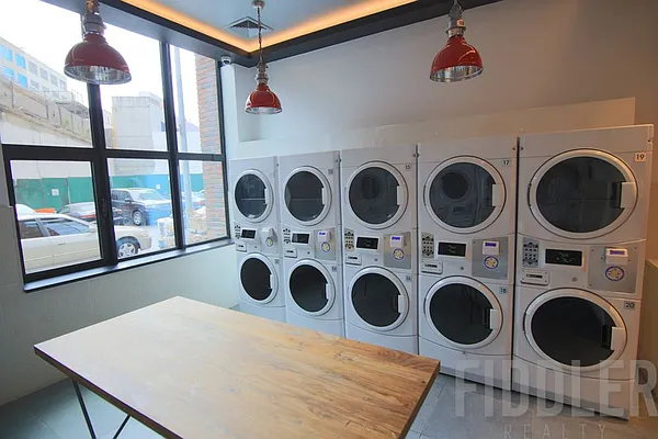 Rented by Fiddler Realty | media 92