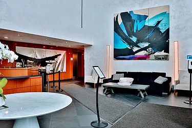 Rented by R New York