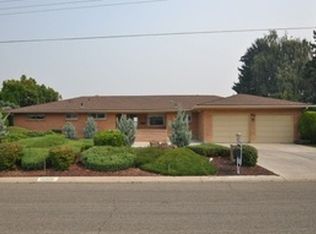4020 W Hillcrest Dr, Boise, ID 83705