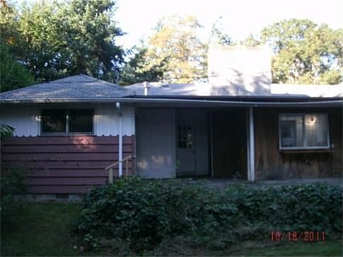 1st image of 146 166th St E