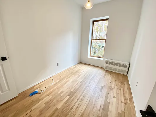 Rented by J PRESTON AND ASSOCIATES INC | media 10