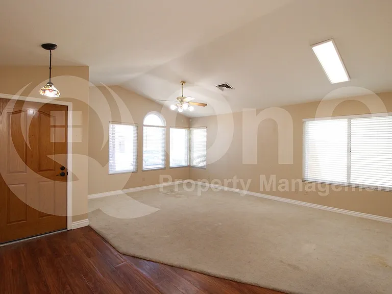 763 W Folley St — Photo 31