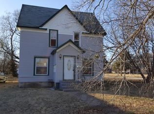 119 N Ridgeway St, Caney, KS 67333