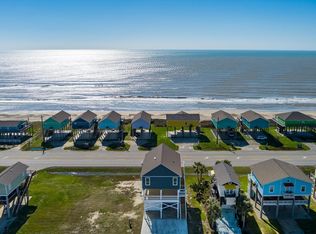 2419 Audubon Ave, Gilchrist, TX 77617