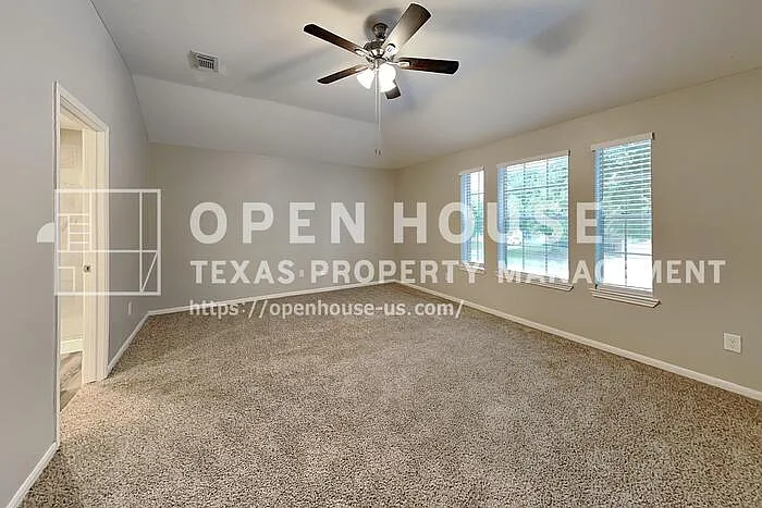 18206 Gravenhurst Ln — Photo 8