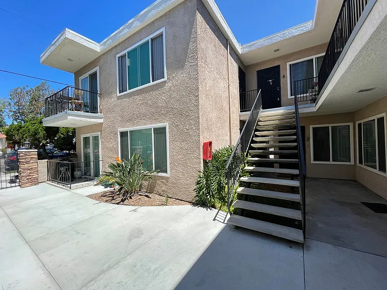 4485 Kansas St — Photo 17