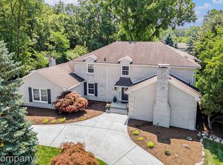 2501 Tower Hill Ln, Rochester Hills, MI 48306