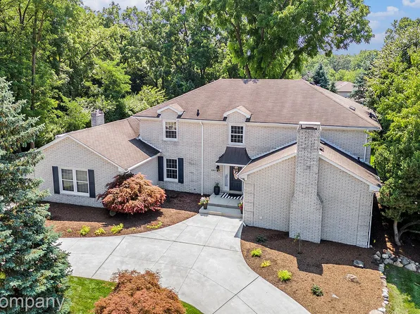 2501 Tower Hill Ln, Rochester Hills, MI 48306