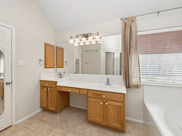 9733 Lovers Ln — Photo 26
