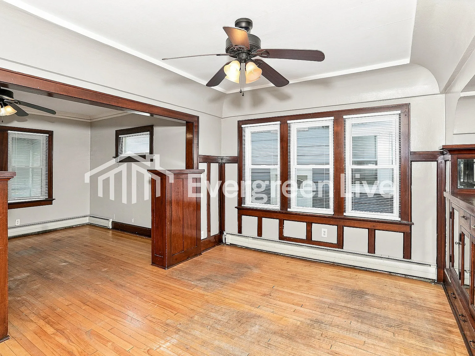 3 bed, 2.0 bath, 1273 sqft, $2,245 — Photo 3