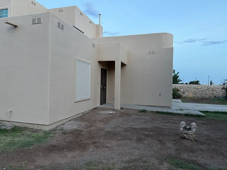 3501 Paroquia St — Photo 3