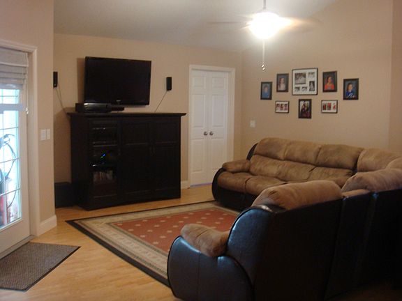 4th image of 5524 W Woodside Dr