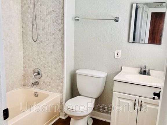3rd image of 417 4th St N #203