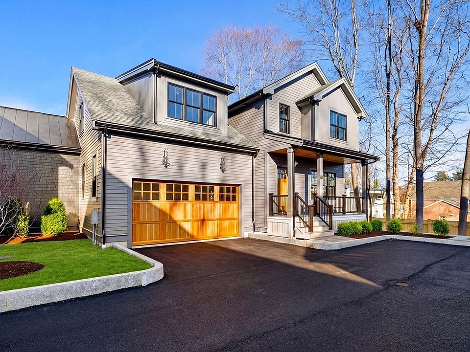 1st image of 8 Flatley Ave