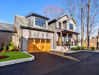 8 Flatley Ave, Manchester, MA, 01944