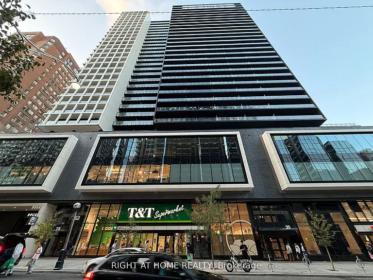 20 Edward St #1917 — Photo 1
