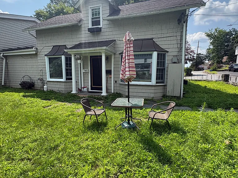 16 Oakridge Rd #B — Photo 16