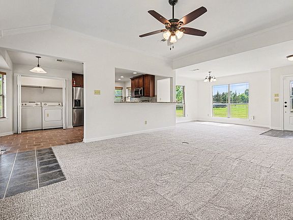 5th image of 5945 County Road 441