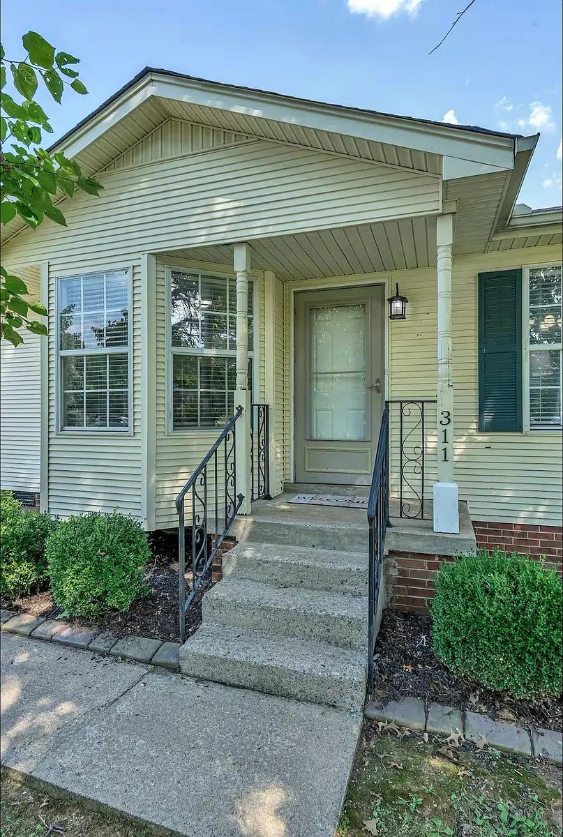 Building Photo - 311 Elizabeth Ct