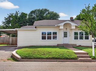 321 N Howard Ave, Elk City, OK 73644
