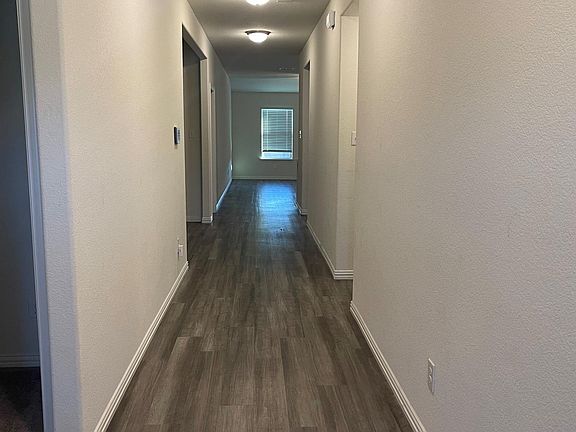 3rd image of 1308 Renoir Dr
