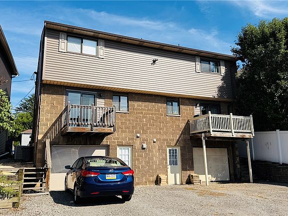 5th image of 604 E 10th Ave