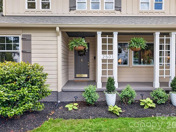 4th image of 2501 Runnymede Ln