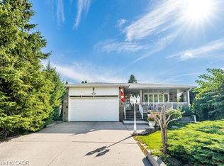 61 Brewster Cres, Toronto, ON M3N 1C7