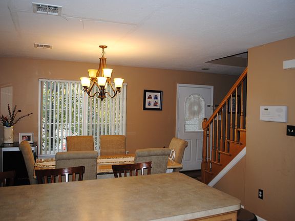 3rd image of 4 Bedell St
