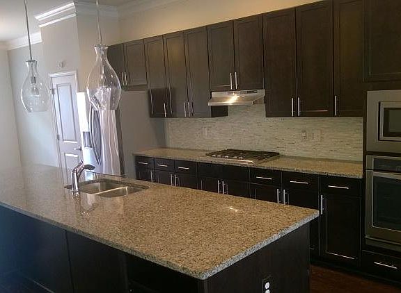 4th image of 745 Fountainhead Ln NE