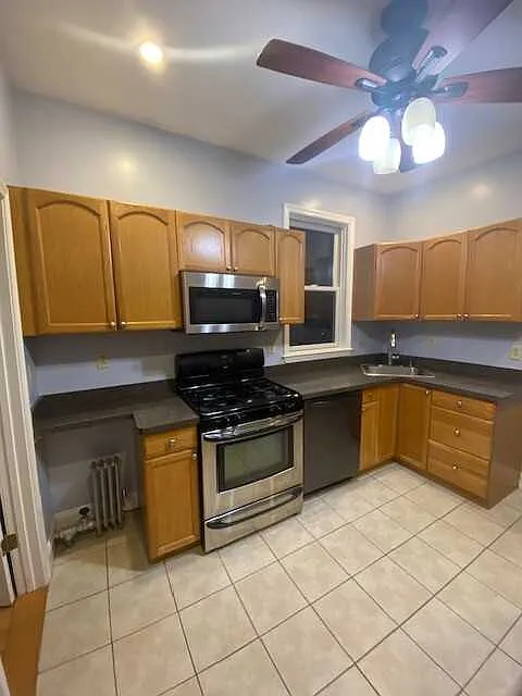 3 bed, $3,600 — Photo 3