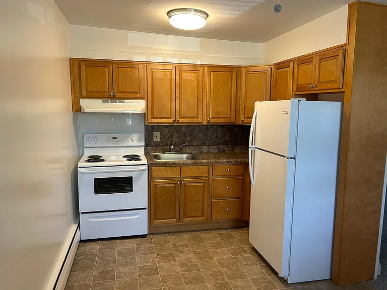 Parkside Manor Apartments — Photo 59