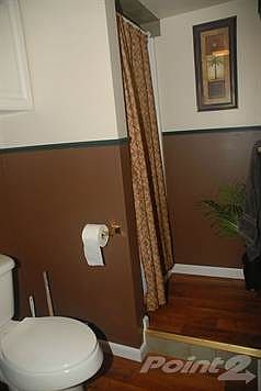 BATHROOM 3 10 WEST BRADY ST