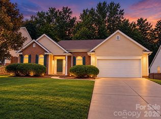 10214 Stoneykirk Ln, Charlotte, NC 28269