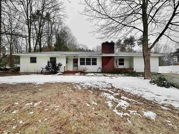 211 Grant Road, Newmarket, NH 03857