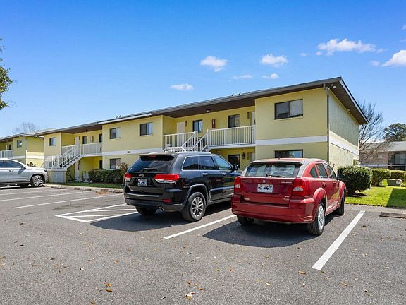 2nd image of 1301 Pridgen Rd. #1004