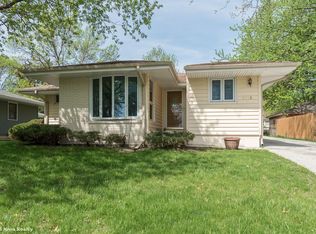 4028 Lynner Dr, Des Moines, IA 50310