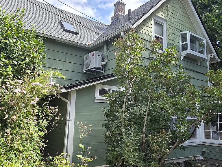 7458 N Jordan Ave #B — Photo 24