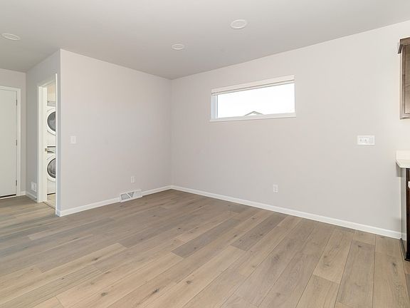 5th image of 6537 Prairie Wood