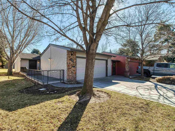 1018 N Camelot Dr, Boise, ID 83704