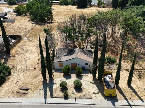 1603 Faller Ave, Sanger, CA 93657