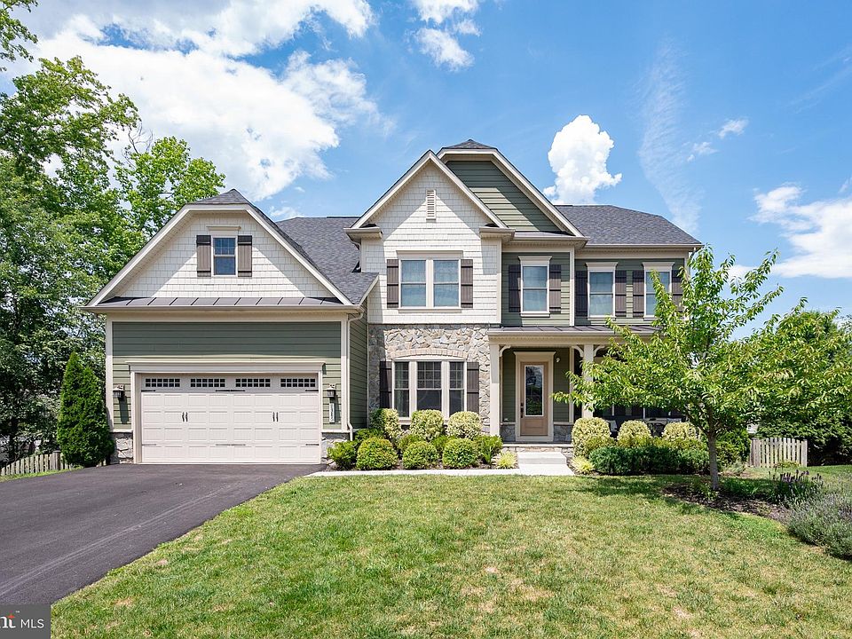1st image of 1386 Bishop Crest Ct