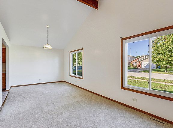 5th image of 14931 S Harrison Ave