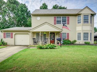 4 Appleton Dr, Hazlet, NJ 07730