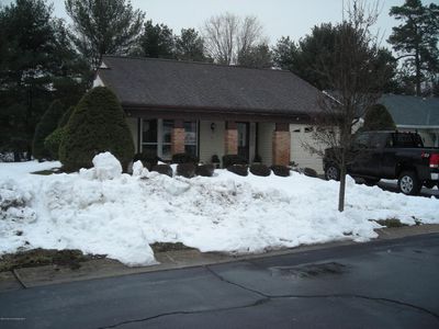 3 Harrogate La, Manchester, NJ, 08759