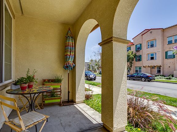 5th image of 327 American River Ct