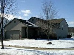 81 Fieldcrest Dr, Delaware, OH 43015